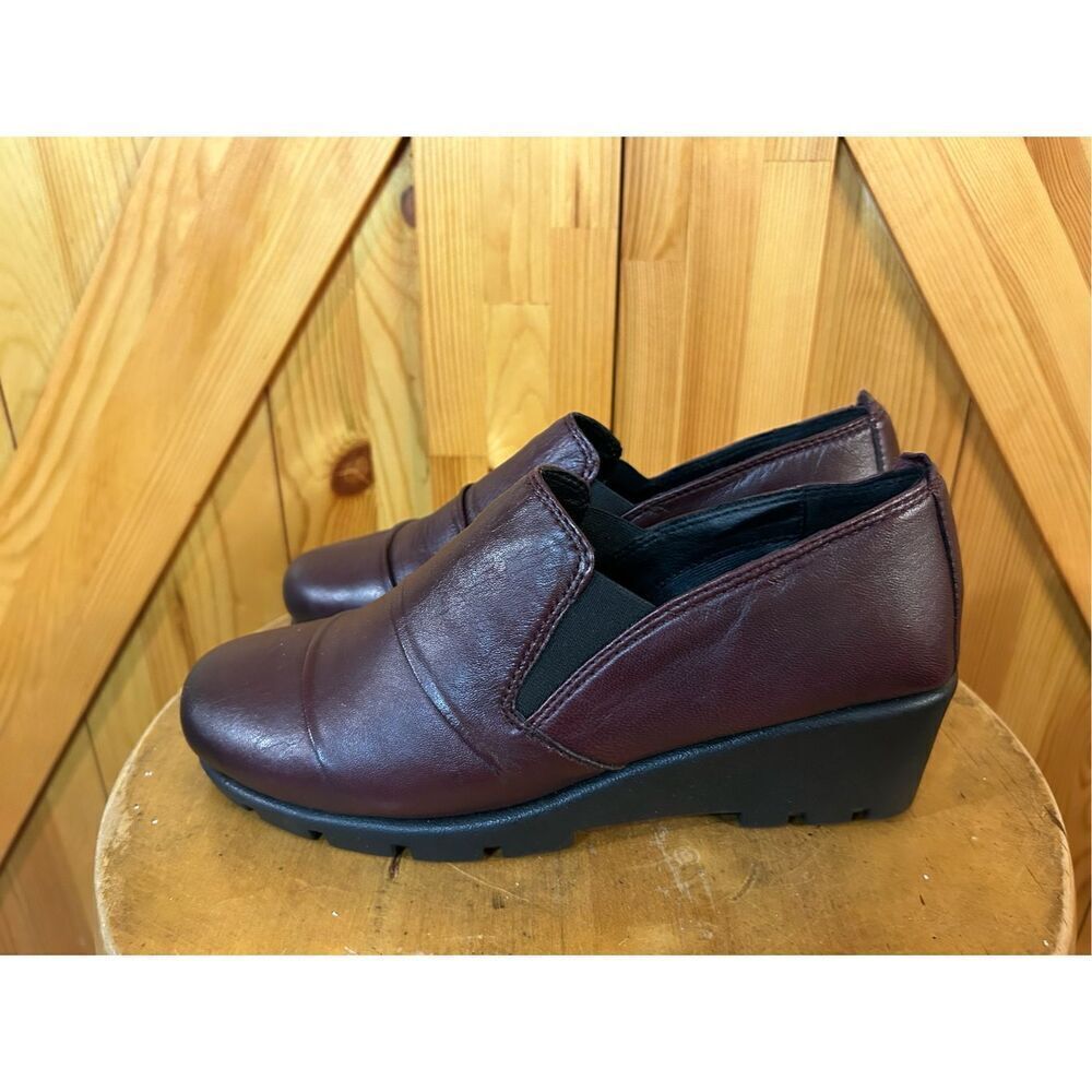 Spring Step Women's Anahita Loafer Flat size 6.5-7 /37